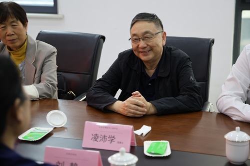 座谈会-2.jpg